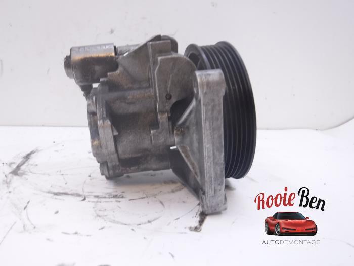 Stuurbekrachtiging Pomp van een Mercedes-Benz E (C207) E-250 CDI 16V 2013