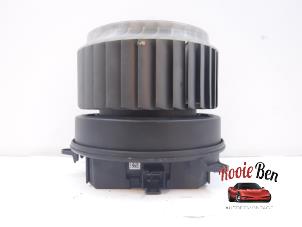 Gebruikte Blower Audi A8 (D4) 3.0 TDI V6 24V Quattro Prijs € 50,00 Margeregeling aangeboden door Rooie Ben autodemontage