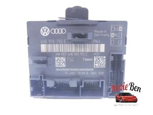 Gebruikte Centrale Deurvergrendelings Module Audi A8 (D4) 3.0 TDI V6 24V Quattro Prijs € 50,00 Margeregeling aangeboden door Rooie Ben autodemontage