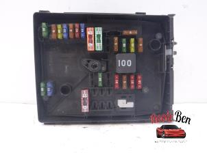 Gebruikte Zekeringkast Volkswagen Caddy III (2KA,2KH,2CA,2CH) Prijs € 25,00 Margeregeling aangeboden door Rooie Ben autodemontage