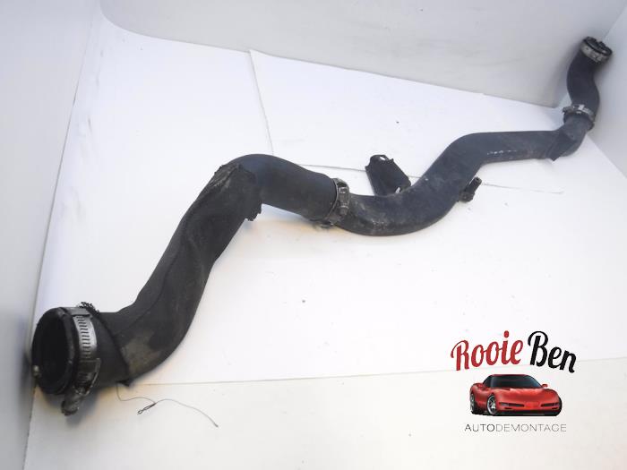 Gebruikte Intercooler Buis Audi A8 (D3) 3.0 TDI V6 24V Quattro Prijs € 25,00 Margeregeling aangeboden door Rooie Ben autodemontage