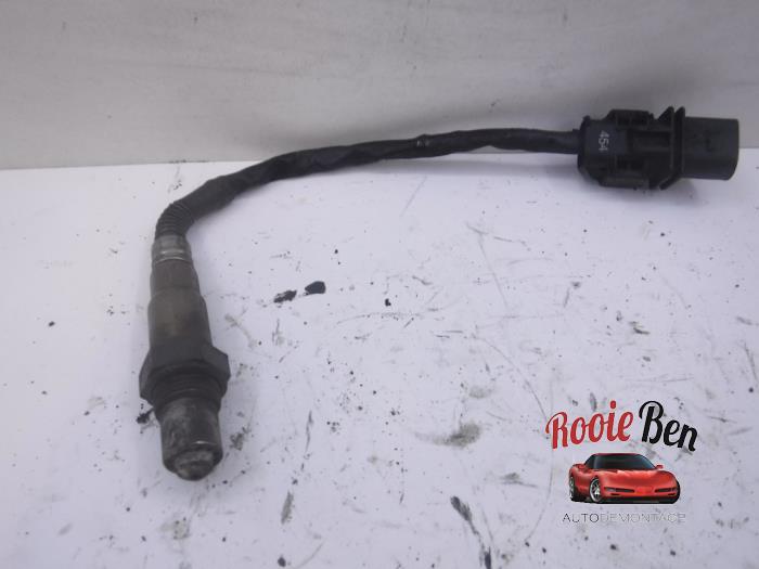 Gebruikte Lambda Sonde Volkswagen Crafter 2.5 TDI 30/32/35/46/50 Prijs € 20,00 Margeregeling aangeboden door Rooie Ben autodemontage