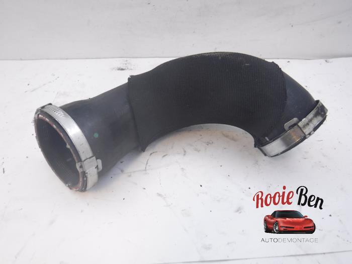 Gebruikte Intercooler Slang Audi A8 (D4) 3.0 TDI V6 24V Quattro Prijs € 25,00 Margeregeling aangeboden door Rooie Ben autodemontage
