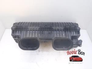 Gebruikte Luchtfilterhuis Porsche 911 (991) 3.8 24V Turbo S Prijs op aanvraag aangeboden door Rooie Ben autodemontage