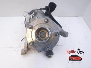 Gebruikte Fusee rechts-voor Porsche 911 (991) 3.8 24V Turbo S Prijs € 400,00 Margeregeling aangeboden door Rooie Ben autodemontage