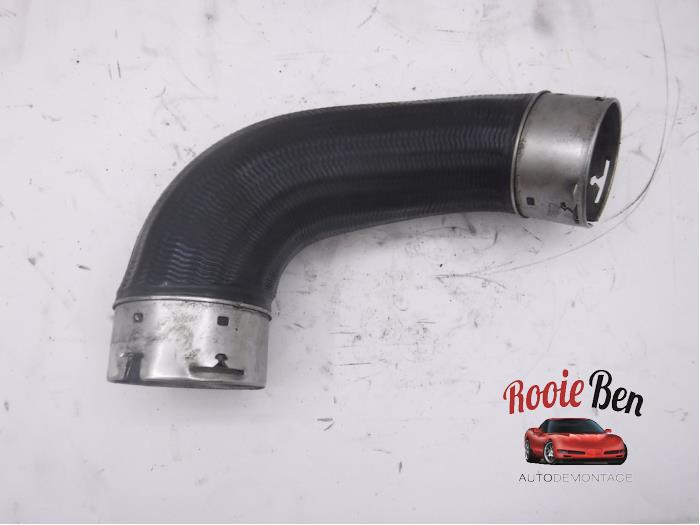Gebruikte Intercooler Slang Porsche 911 (991) 3.8 24V Turbo S Prijs € 50,00 Margeregeling aangeboden door Rooie Ben autodemontage