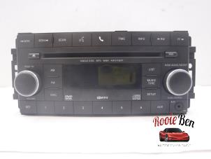 Gebruikte Radio Jeep Patriot (MK74) 2.2 CRD 16V 4x4 Prijs op aanvraag aangeboden door Rooie Ben autodemontage