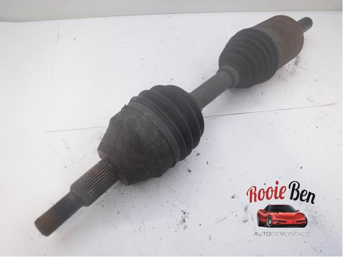 Gebruikte Steekas links-voor Dodge Nitro 2.8 CRD 16V 4x4 Prijs € 100,00 Margeregeling aangeboden door Rooie Ben autodemontage