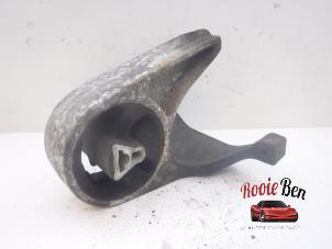 Gebruikte Motorrubber Chrysler Sebring (JR) 2.7 V6 24V Prijs € 25,00 Margeregeling aangeboden door Rooie Ben autodemontage