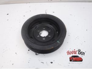 Gebruikte Krukas Poelie Landrover Range Rover Sport (LS) 2.7 TDV6 24V Prijs € 75,00 Margeregeling aangeboden door Rooie Ben autodemontage