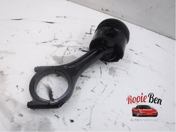 Gebruikte Zuiger Landrover Range Rover Sport (LS) 2.7 TDV6 24V Prijs € 25,00 Margeregeling aangeboden door Rooie Ben autodemontage