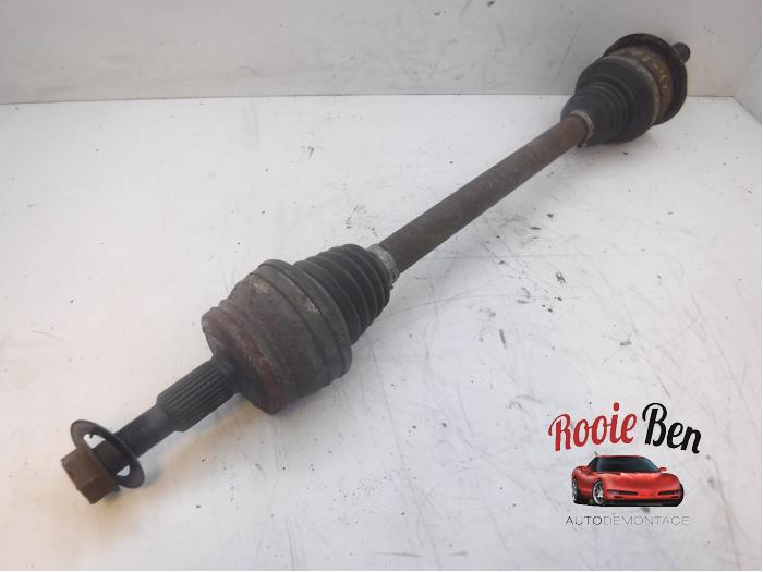 Gebruikte Aandrijfas links-achter Chrysler 300 C 3.0 CRD V6 24V Prijs € 40,00 Margeregeling aangeboden door Rooie Ben autodemontage