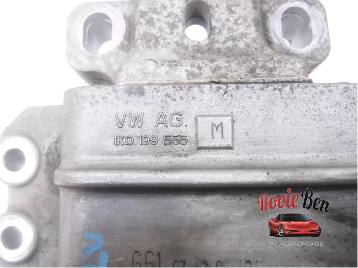 Motorrubber van een Audi A3 Sportback (8PA) 1.6 TDI 16V 2012