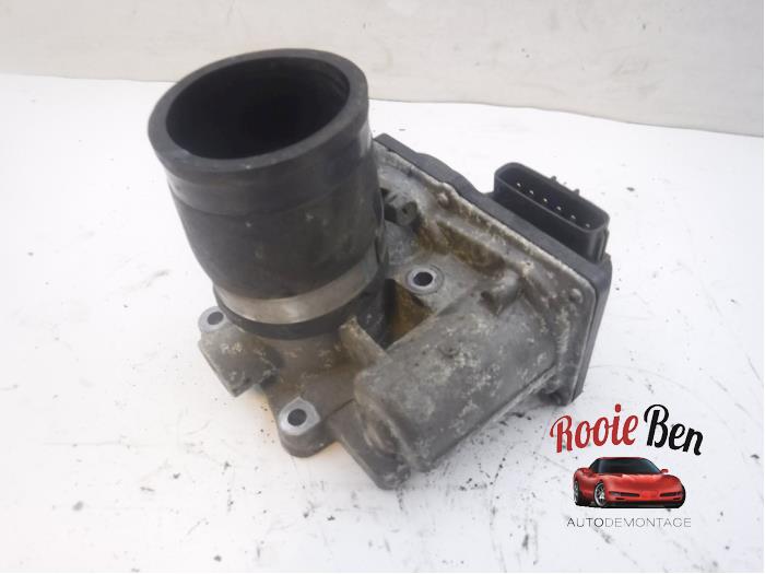 Gebruikte Gasklephuis Toyota Yaris III (P13) 1.4 D-4D-F Prijs € 30,00 Margeregeling aangeboden door Rooie Ben autodemontage