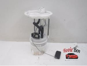 Gebruikte Benzinepomp Jeep Compass II (MP) 1.4 Multi Air2 16V Prijs € 100,00 Margeregeling aangeboden door Rooie Ben autodemontage