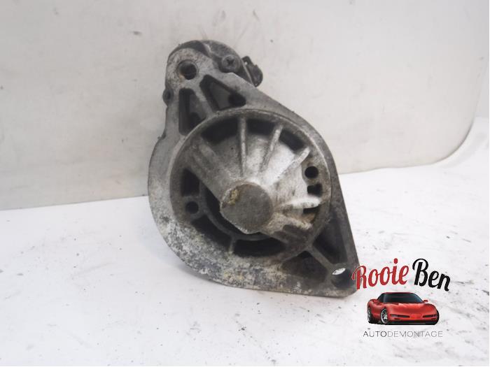 Startmotor van een Jeep Cherokee (XJ) 4.0 i 1999