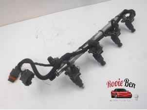 Gebruikte Injector brug Mercedes A (W168) 1.4 A-140 Prijs € 25,00 Margeregeling aangeboden door Rooie Ben autodemontage