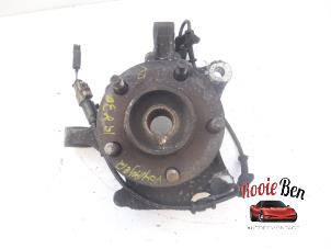 Gebruikte Asschenkel rechts-voor Chrysler Voyager/Grand Voyager (RG/RS) 2.5 CRD 16V Prijs € 30,00 Margeregeling aangeboden door Rooie Ben autodemontage