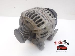 Gebruikte Dynamo Volkswagen Caddy III (2KA,2KH,2CA,2CH) 1.9 TDI Prijs € 45,00 Margeregeling aangeboden door Rooie Ben autodemontage