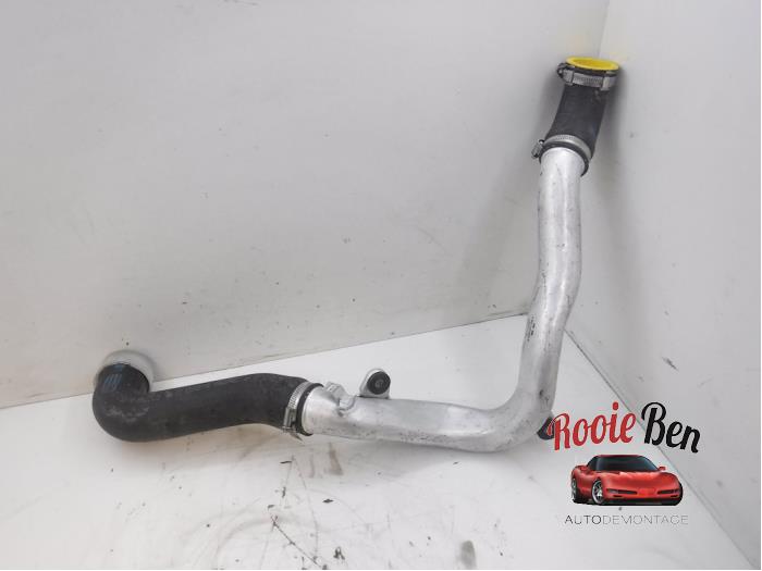 Gebruikte Intercooler Buis Volkswagen Golf VI (5K1) 1.4 TSI 160 16V Prijs € 25,00 Margeregeling aangeboden door Rooie Ben autodemontage