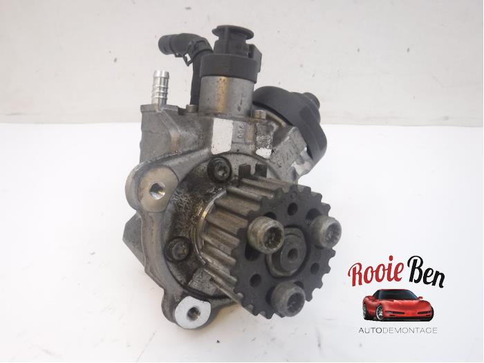 Gebruikte Dieselpomp Volkswagen Touran (1T3) 2.0 TDI 16V 140 Prijs € 150,00 Margeregeling aangeboden door Rooie Ben autodemontage