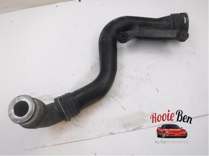 Gebruikte Intercooler Buis Volkswagen Golf V (1K1) 1.9 TDI Prijs € 25,00 Margeregeling aangeboden door Rooie Ben autodemontage