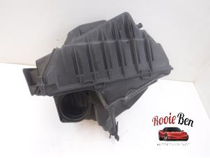 Gebruikte Luchtfilterhuis Renault Megane III Coupe (DZ) 1.5 dCi 110 Prijs € 30,00 Margeregeling aangeboden door Rooie Ben autodemontage