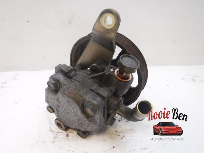 Gebruikte Servopomp Nissan 350 Z (Z33) 3.5 V6 24V Prijs € 75,00 Margeregeling aangeboden door Rooie Ben autodemontage