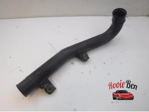 Gebruikte Intercooler Buis Chrysler PT Cruiser 2.2 CRD 16V Prijs € 50,00 Margeregeling aangeboden door Rooie Ben autodemontage