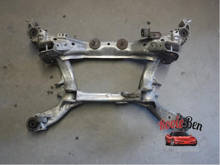 Gebruikte Subframe Nissan 350 Z (Z33) 3.5 V6 24V Prijs € 50,00 Margeregeling aangeboden door Rooie Ben autodemontage