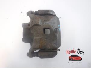 Gebruikte Remklauw (Tang) links-voor Nissan 350 Z (Z33) 3.5 V6 24V Prijs € 20,00 Margeregeling aangeboden door Rooie Ben autodemontage