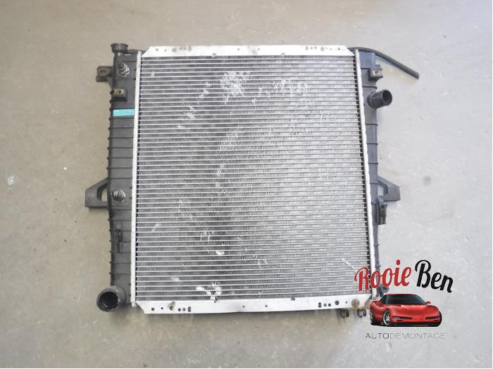 Gebruikte Radiateur Ford Usa Explorer (UN46) 4.9 V8 4x4 Prijs € 100,00 Margeregeling aangeboden door Rooie Ben autodemontage