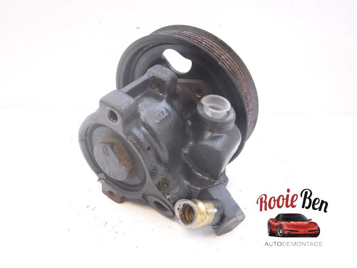 Gebruikte Pomp Servo Ford Usa Explorer (UN46) 4.9 V8 4x4 Prijs € 50,00 Margeregeling aangeboden door Rooie Ben autodemontage