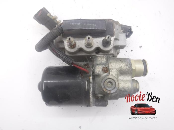 Gebruikte ABS Pomp Ford Usa Explorer (UN46) 4.9 V8 4x4 Prijs € 50,00 Margeregeling aangeboden door Rooie Ben autodemontage