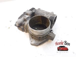 Gebruikte Gasklephuis Peugeot 207/207+ (WA/WC/WM) 1.4 16V Prijs € 40,00 Margeregeling aangeboden door Rooie Ben autodemontage