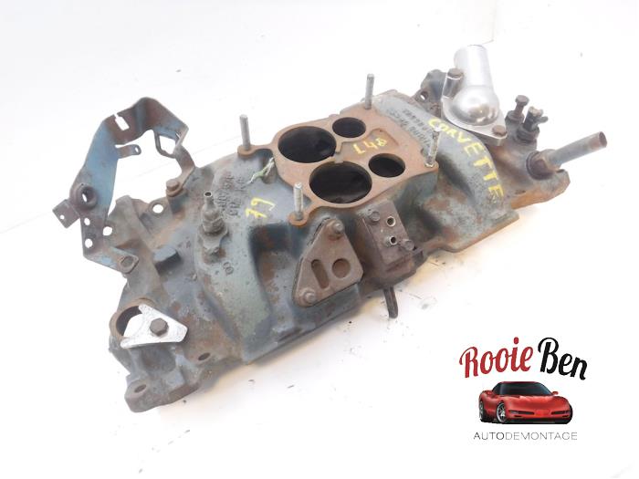 Gebruikte Spruitstuk Inlaat Chevrolet Corvette (C3) 5.7 V8 4BBL. Prijs op aanvraag aangeboden door Rooie Ben autodemontage