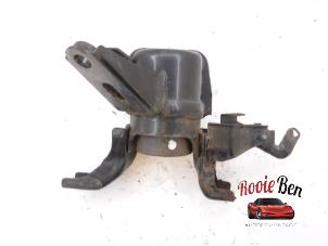 Gebruikte Motorsteun Toyota Prius (ZVW3) 1.8 16V Prijs € 25,00 Margeregeling aangeboden door Rooie Ben autodemontage