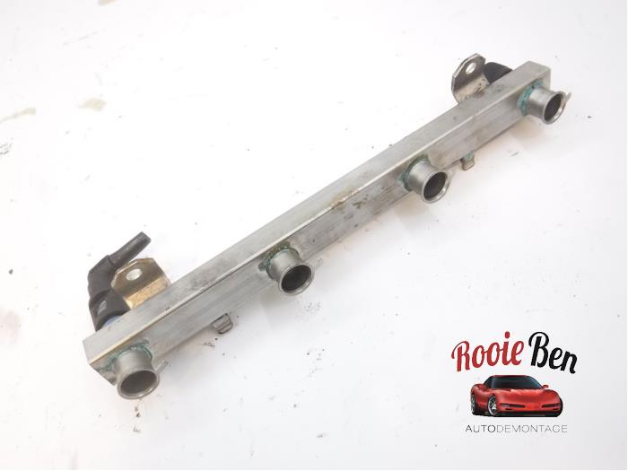 Gebruikte Common rail (Injectie) Opel Astra H (L48) 1.4 16V Twinport Prijs € 35,00 Margeregeling aangeboden door Rooie Ben autodemontage