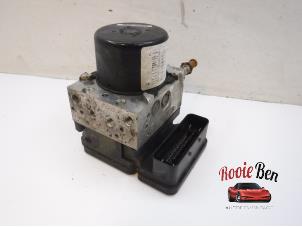 Gebruikte ABS Pomp Chrysler Voyager/Grand Voyager (RG/RS) 2.8 CRD 16V Autom. Prijs € 60,00 Margeregeling aangeboden door Rooie Ben autodemontage