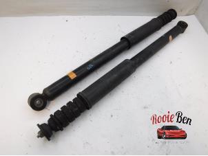 Gebruikte Schokdemper set Dacia Sandero II 0.9 TCE 12V Prijs op aanvraag aangeboden door Rooie Ben autodemontage