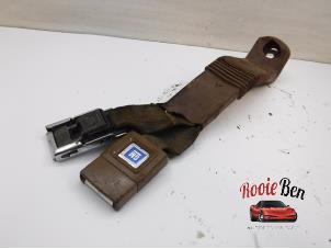 Gebruikte Veiligheidsgordel Insteek midden-achter Chevrolet Suburban 5.7 Tailgate Prijs op aanvraag aangeboden door Rooie Ben autodemontage