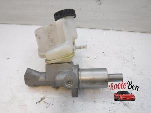 Gebruikte Hoofdremcilinder Mercedes C (W204) 2.2 C-200 CDI 16V BlueEFFICIENCY Prijs € 20,00 Margeregeling aangeboden door Rooie Ben autodemontage