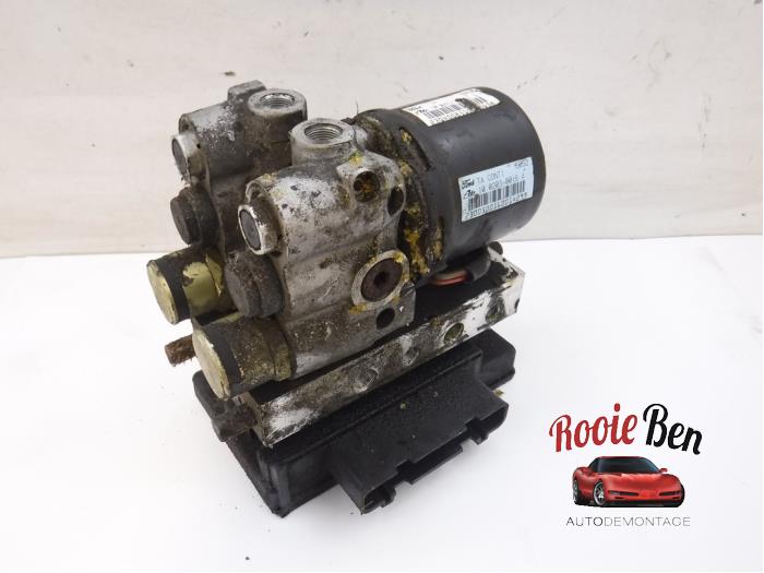 Gebruikte ABS Pomp Ford Usa Town Car 4.6 Prijs € 50,00 Margeregeling aangeboden door Rooie Ben autodemontage