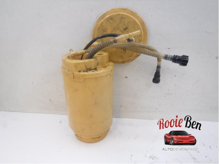 Gebruikte Dieselpomp Volkswagen Touareg (7LA/7L6) 3.0 TDI V6 24V Prijs € 40,00 Margeregeling aangeboden door Rooie Ben autodemontage