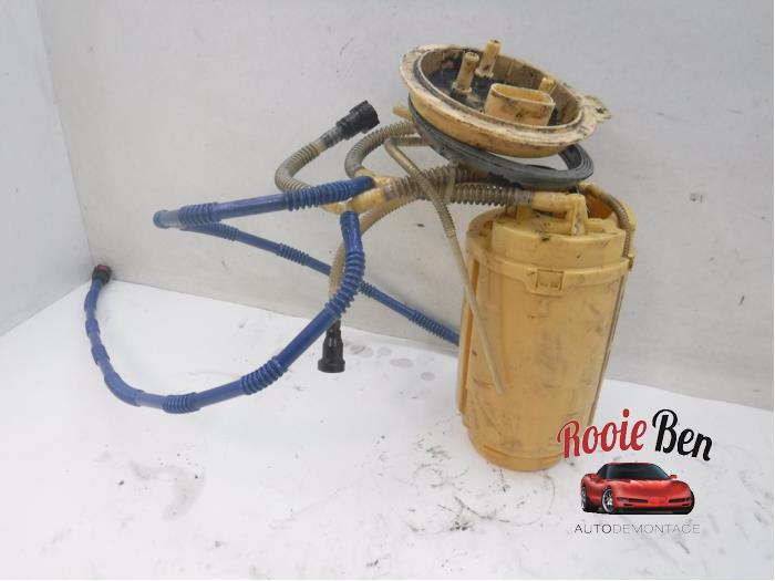 Gebruikte Dieselpomp Volkswagen Touareg (7LA/7L6) 3.0 TDI V6 24V Prijs € 40,00 Margeregeling aangeboden door Rooie Ben autodemontage