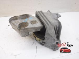 Gebruikte Motorrubber Mercedes A (W176) 1.5 A-180 CDI, A-180d 16V Prijs € 25,00 Margeregeling aangeboden door Rooie Ben autodemontage