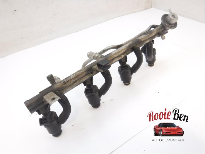Gebruikte Galerij (Injectie) BMW 3 serie (E46/4) 318i Prijs € 25,00 Margeregeling aangeboden door Rooie Ben autodemontage