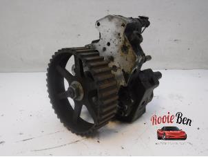 Gebruikte Dieselpomp Renault Trafic New (JL) 1.9 dCi 82 16V Prijs op aanvraag aangeboden door Rooie Ben autodemontage