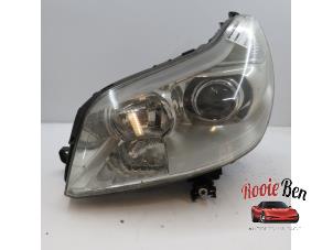 Gebruikte Koplamp links Citroen C5 II Berline (RC) 2.0 HDiF 16V Prijs € 25,00 Margeregeling aangeboden door Rooie Ben autodemontage