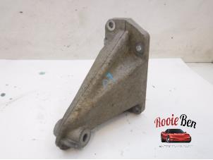 Gebruikte Motorrubber Mercedes E (W211) 3.2 E-320 V6 18V Prijs € 25,00 Margeregeling aangeboden door Rooie Ben autodemontage